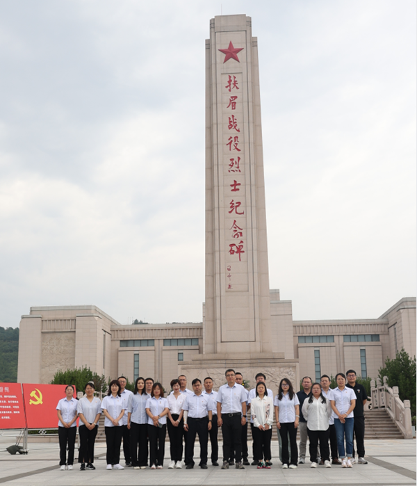 “黨建紅”守護(hù)“生態(tài)綠”  ——公司第二、第三黨支部開展社會公德道德講堂主題黨日活動